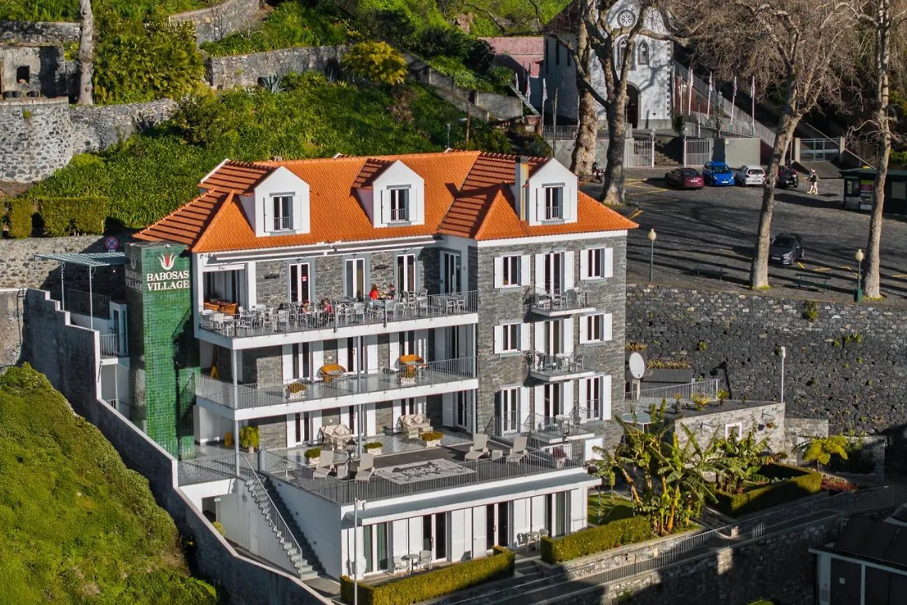 Ourmadeira - Babosas Village, Gardenias And Greenspaces location